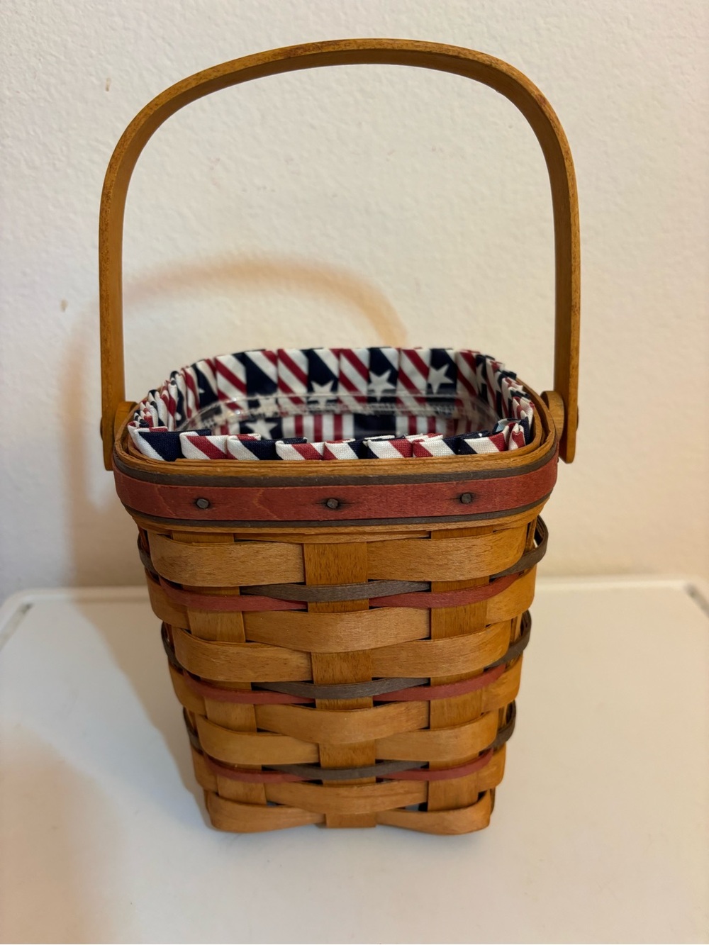 Longaberger 1995 All American Carry Along Basket, Fabric Liner & Protector